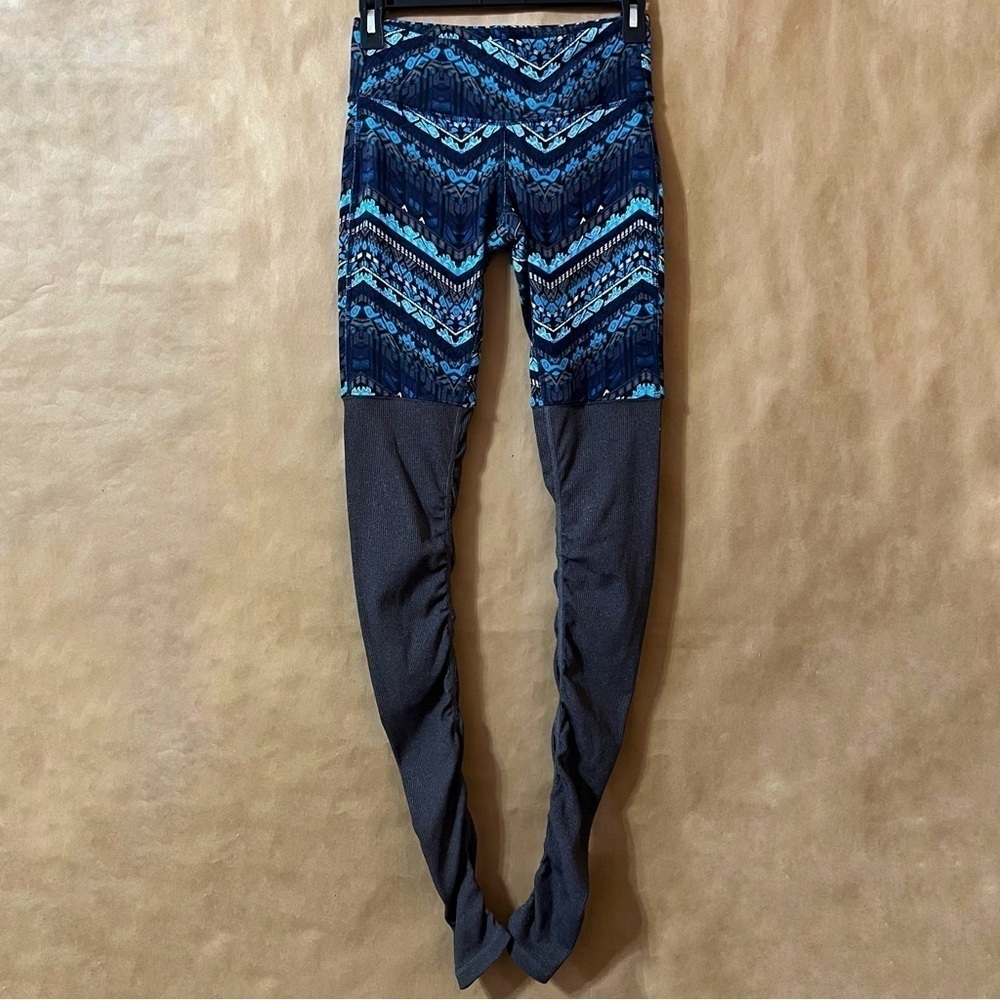 ALO Yoga | Goddess Leggings Seaport Icelandic Blue Stormy Print Ribbed Size S